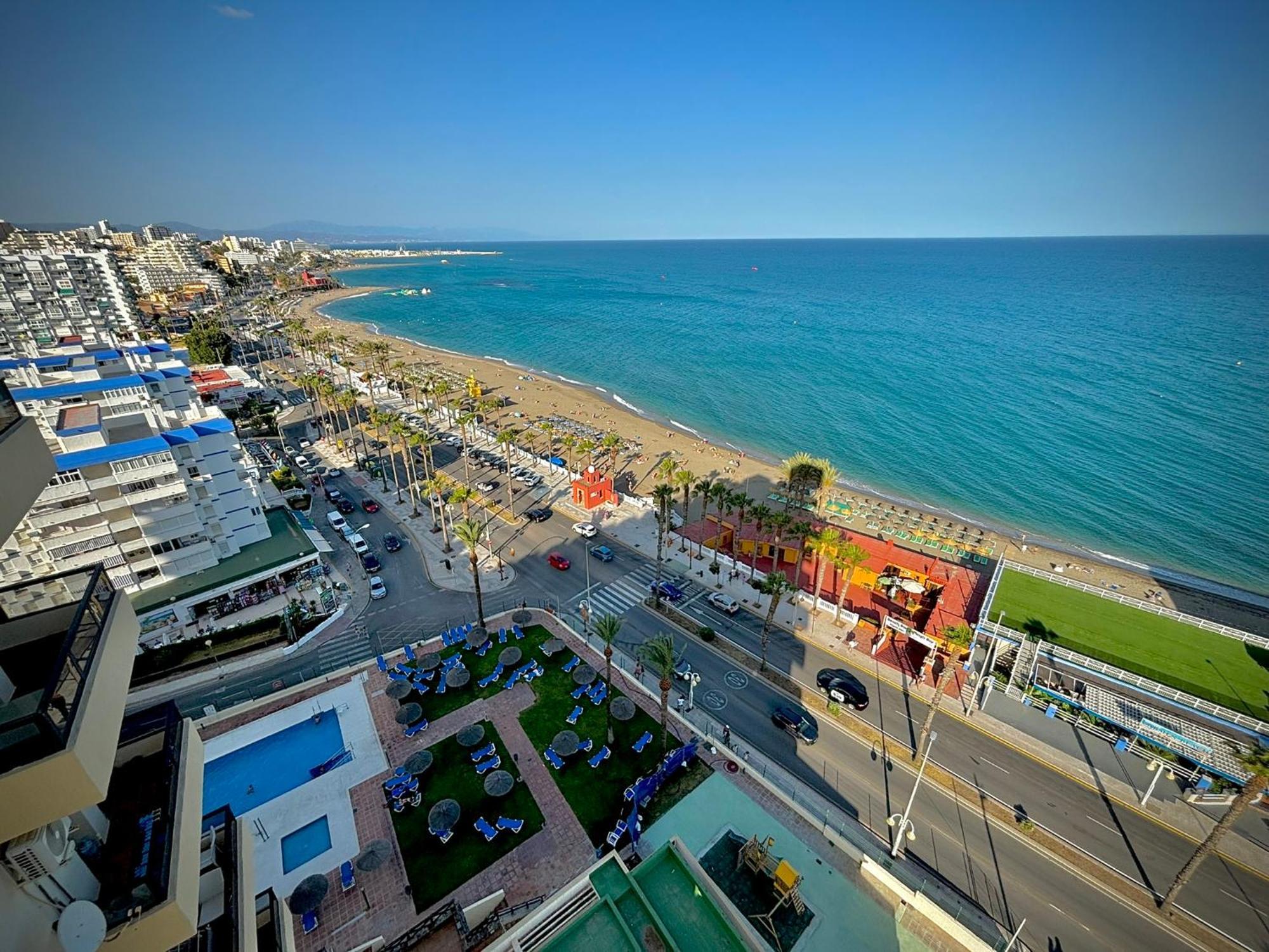 Aloha Playa Vistas Al Mar Lägenhet Benalmádena Exteriör bild