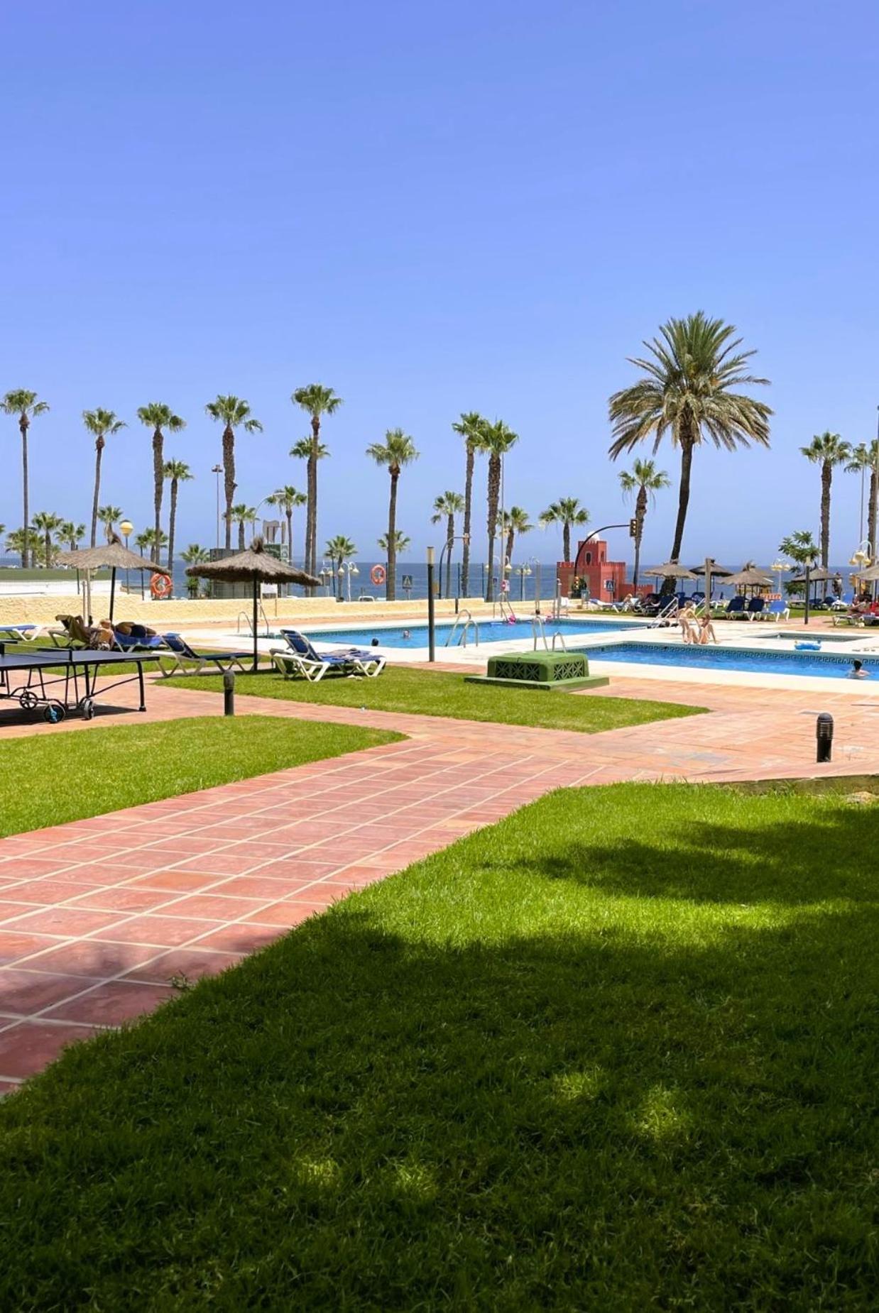 Aloha Playa Vistas Al Mar Lägenhet Benalmádena Exteriör bild