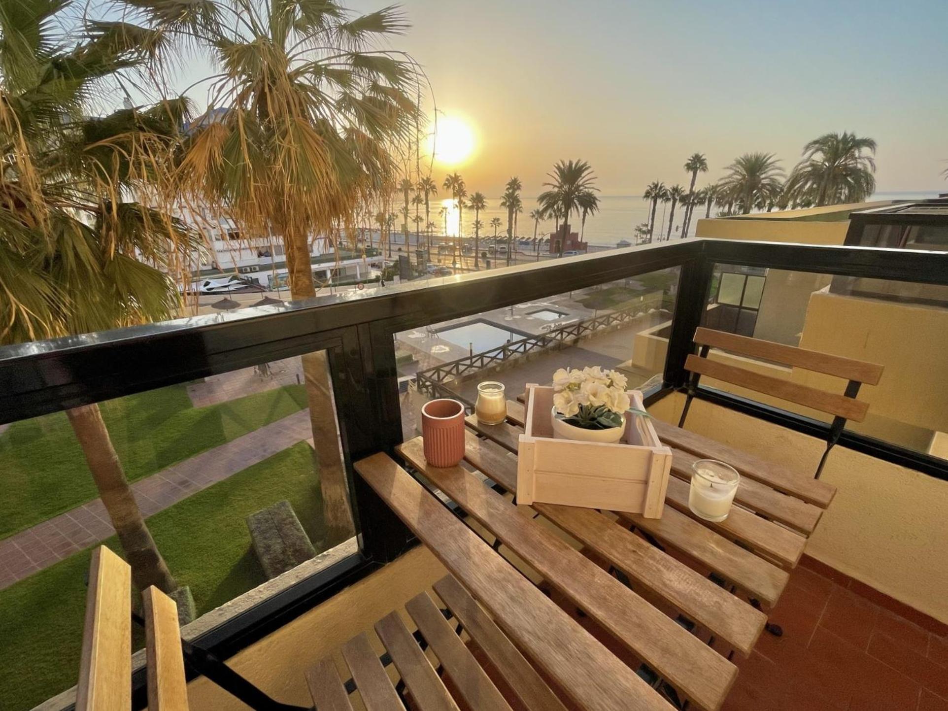 Aloha Playa Vistas Al Mar Lägenhet Benalmádena Exteriör bild