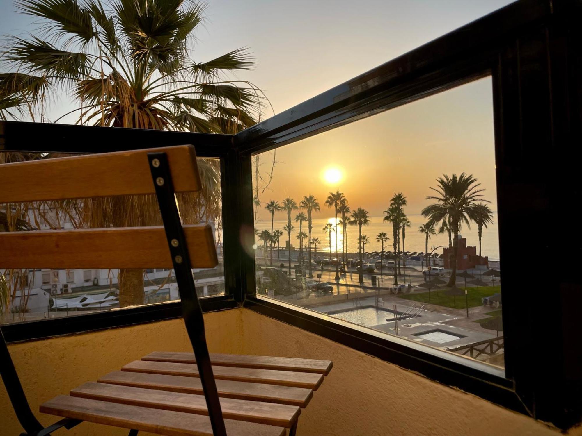 Aloha Playa Vistas Al Mar Lägenhet Benalmádena Exteriör bild